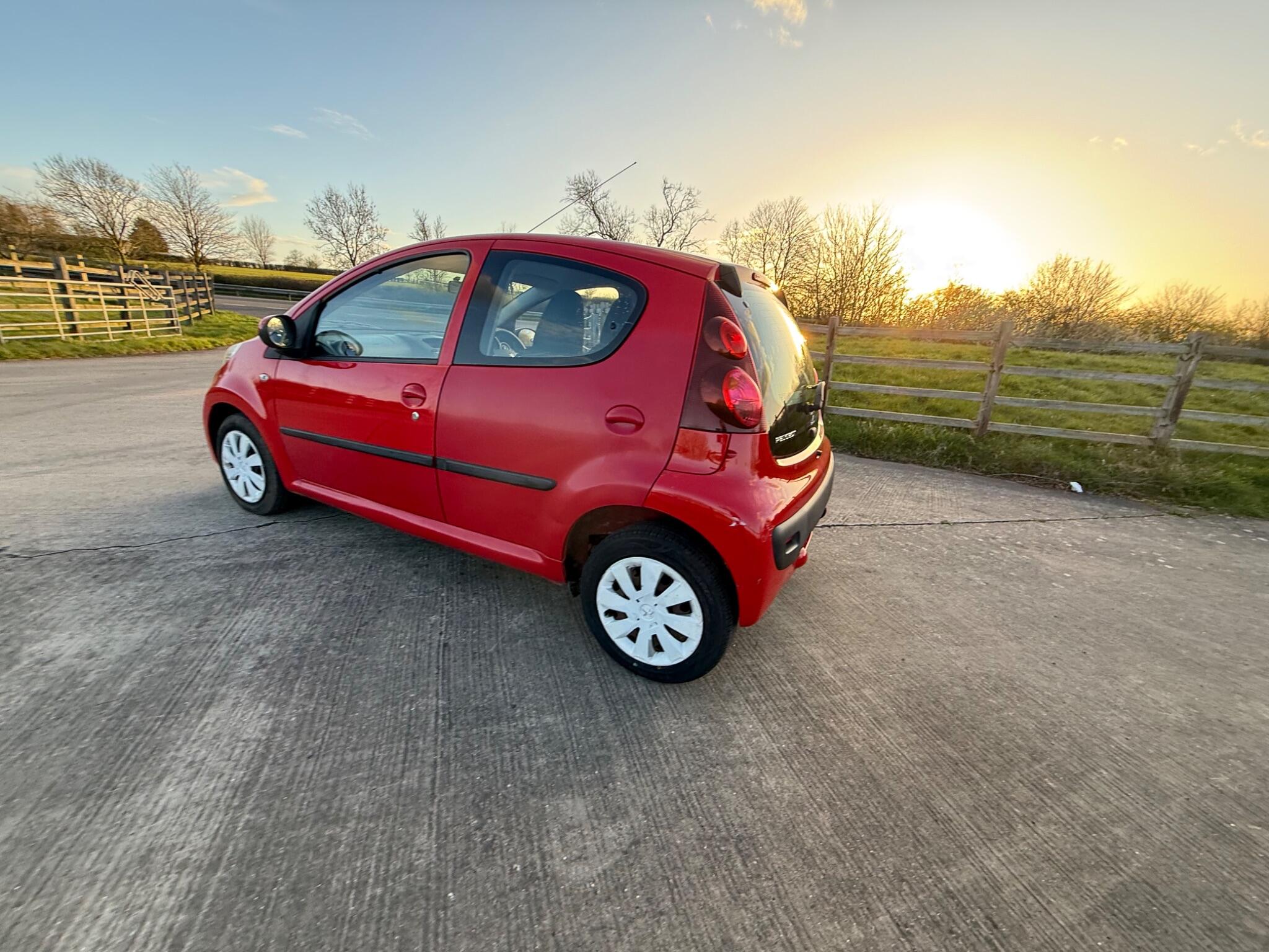 Peugeot 107 1.0 12V Active Euro 5 5dr — photo 56 of 86